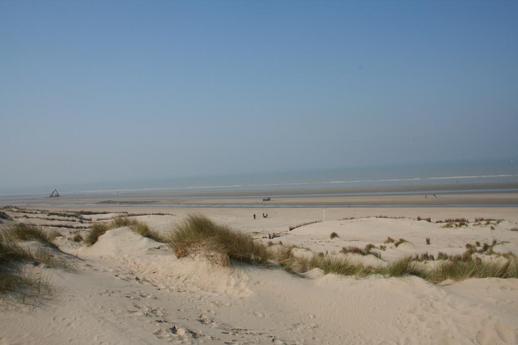Jeugdherberg De Peerdevisser Oostduinkerke Exteriör bild